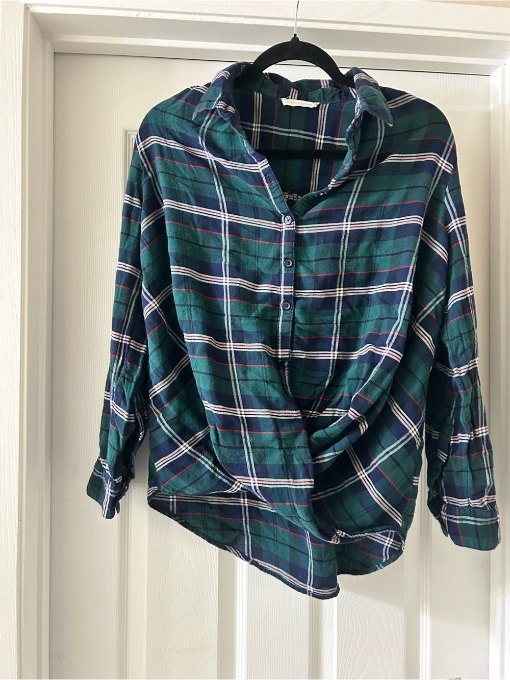 beachlunchlounge Green and Navy Plaid Button-Down Shirt